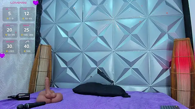 Snapshot of GreciaFox1 chatting on 11.26.25 GreciaFox1 online show from 11.26.25