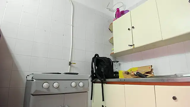 Snapshot of GreciaFox1 chatting on 12.02.25 GreciaFox1 online show from 12.02.25