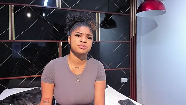 HannyThompson online show from 11.05.25