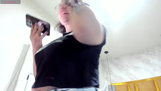 Luciifeer  online show from 02.11.26