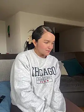 Snapshot of Nova_Gabriela chatting on 10.10.25 Nova Gabriela online show from 10.10.25