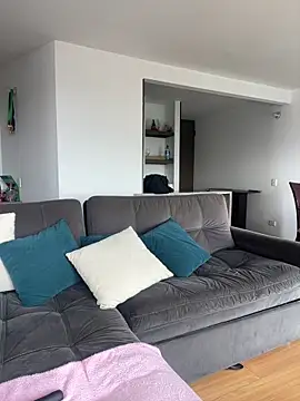 Snapshot of Nova_Gabriela chatting on 11.12.25 Nova Gabriela online show from 11.12.25