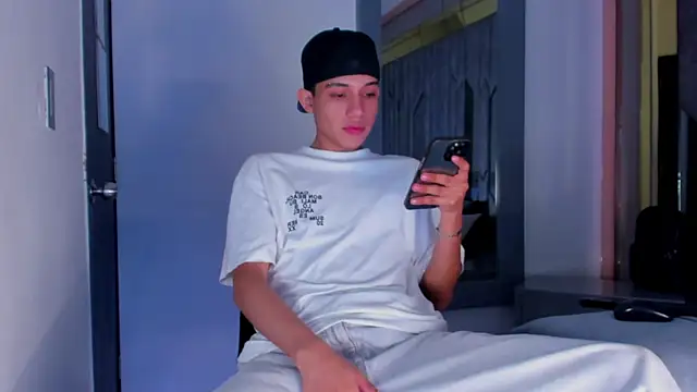 Sebax Young online show from 05.22.26