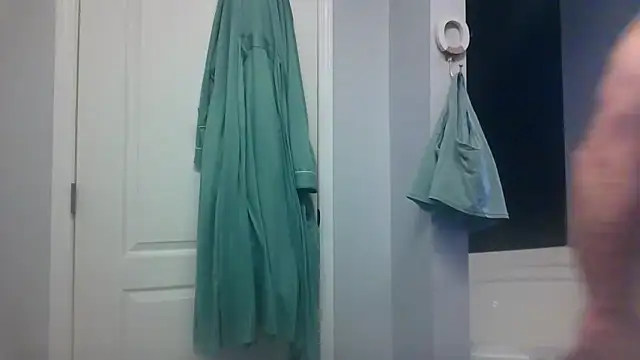 Snapshot of TheGrudge206 chatting on 11.16.25 TheGrudge206 online show from 11.16.25