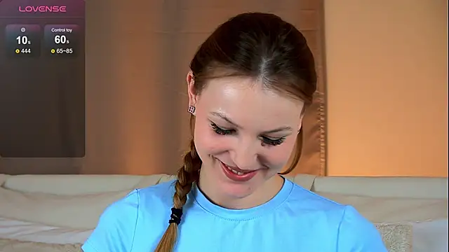 YungTessa online show from 09.30.25