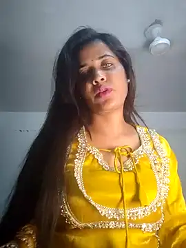 cute radhikaa online show from 04.17.26