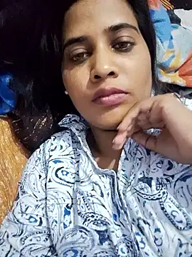 cute radhikaa online show from 05.25.26
