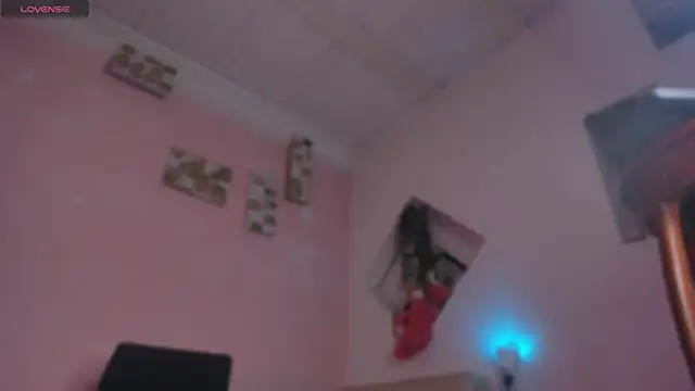 Chloe cooperr online show from 01.11.26