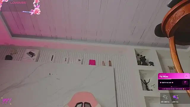 Chloe cooperr online show from 04.28.26
