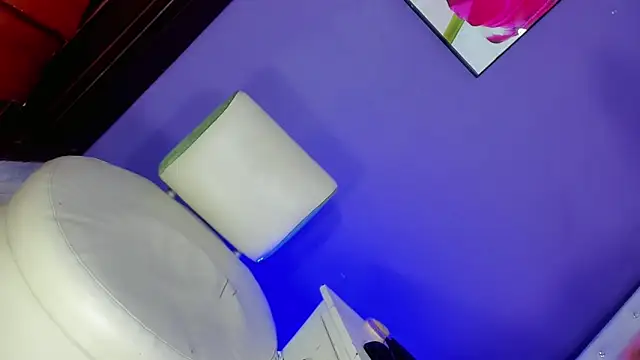 Snapshot of Valentina_Horny777 chatting on 12.15.25 Valentina Horny777 online show from 12.15.25