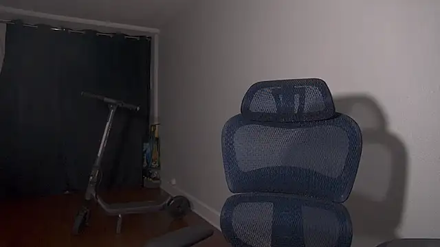 Snapshot of lolateton chatting on 10.16.25 lolateton online show from 10.16.25