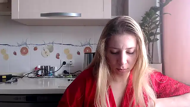 Snapshot of VintageBlue chatting on 12.18.25 VintageBlue online show from 12.18.25