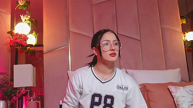 LucyLextonX online show from 03.16.26