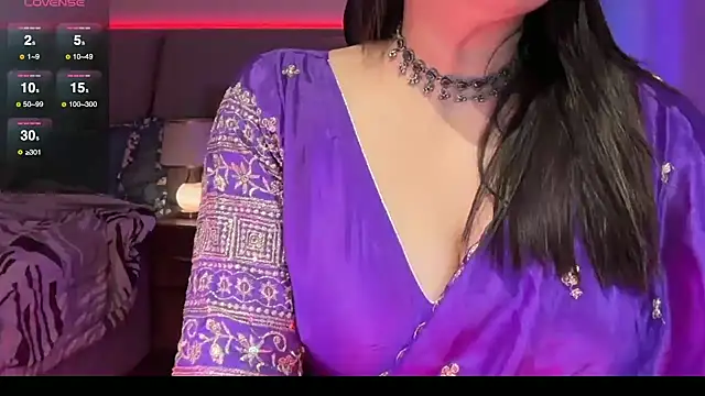 SunhariGirl online show from 09.23.25