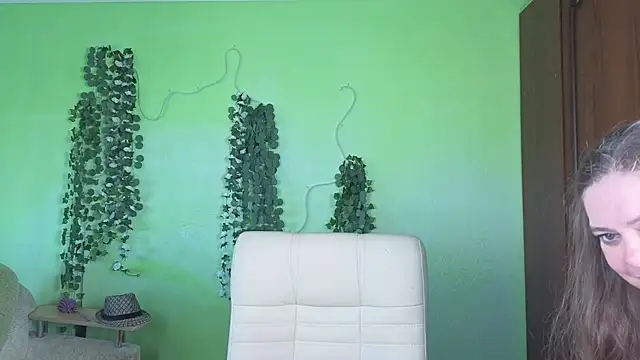 Habibi Honeyy online show from 10.25.25