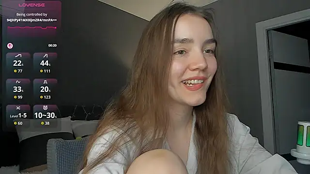 Snapshot of sweete_chantal chatting on 06.13.26 sweete chantal online show from 06.13.26