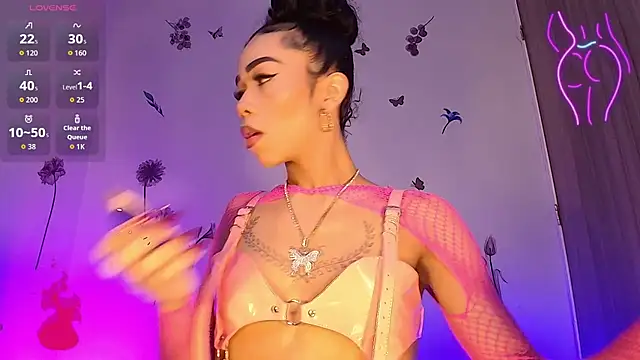 Snapshot of Barbydominant_fetish chatting on 10.12.25 Barbydominant fetish online show from 10.12.25