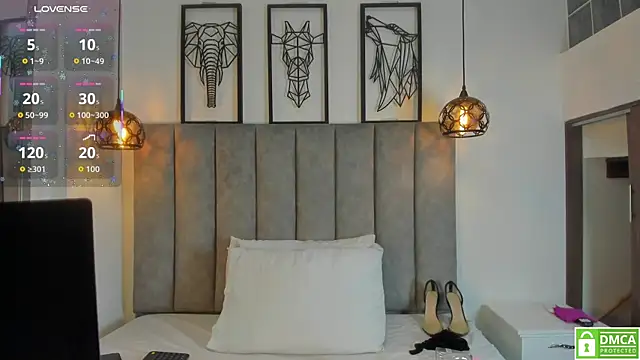 Gia Scott online show from 09.15.25