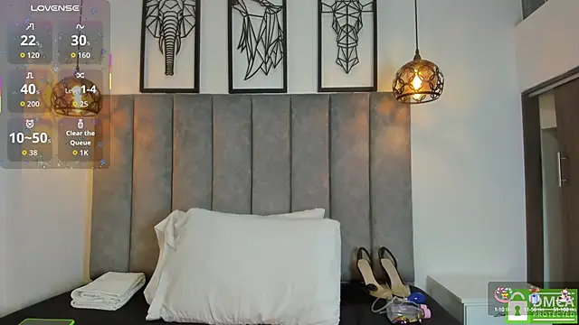 Gia Scott online show from 10.14.25