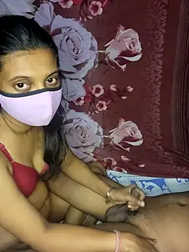 Snapshot of horny_coupl chatting on 09.26.25 horny coupl online show from 09.26.25