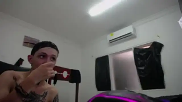 StraightBoy Nick online show from 04.25.26