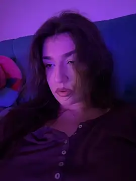 Snapshot of ScarletBloom_ chatting on 11.20.25 ScarletBloom online show from 11.20.25