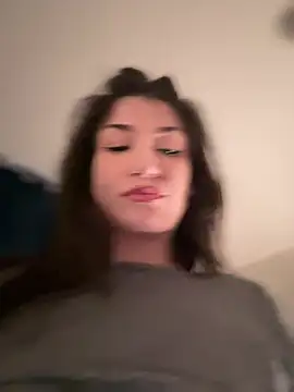 Snapshot of ScarletBloom_ chatting on 04.02.26 ScarletBloom online show from 04.02.26