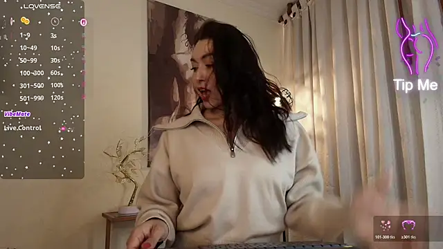 siren indira  online show from 04.26.26
