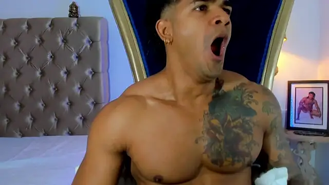 antonio  444 online show from 10.17.25