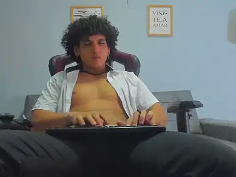 Xfire boy69 online show from 09.09.25