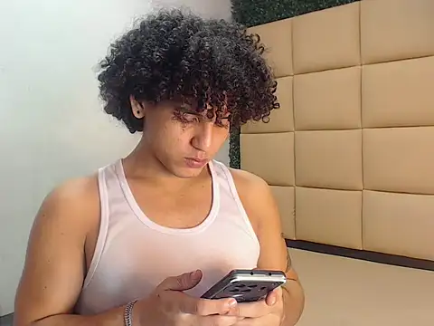 Xfire boy69 online show from 10.03.25