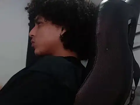 Xfire boy69 online show from 10.22.25