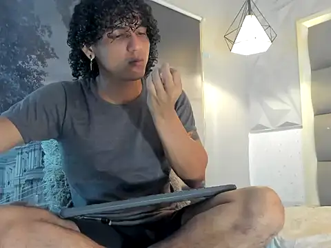 Xfire boy69 online show from 10.31.25