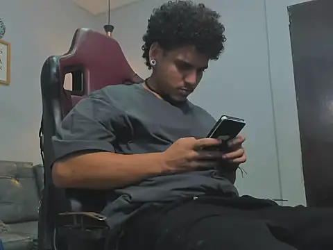 Xfire boy69 online show from 02.04.26