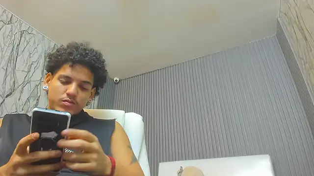 Xfire boy69 online show from 02.04.26