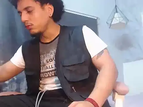 Xfire boy69 online show from 03.10.26