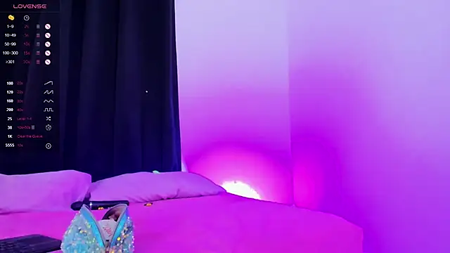 RoseeCarter online show from 09.14.25