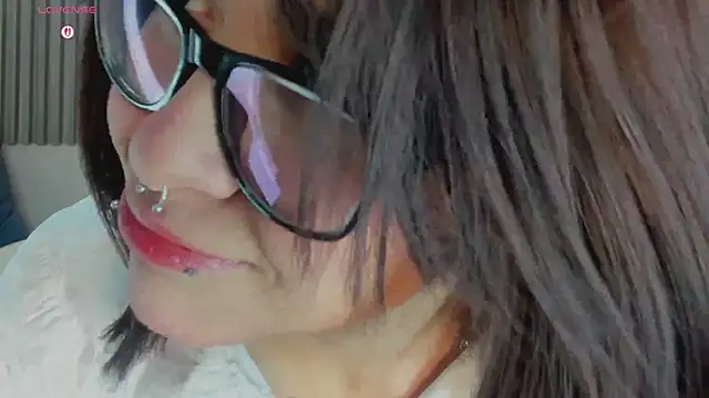 Snapshot of Blue_Sixx chatting on 09.27.25 Blue Sixx online show from 09.27.25