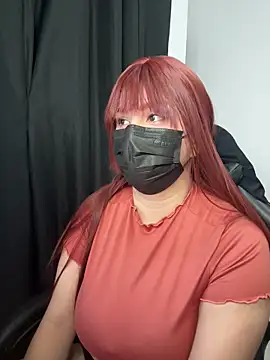 Snapshot of Anonnymsk chatting on 10.18.25 Anonnymsk online show from 10.18.25