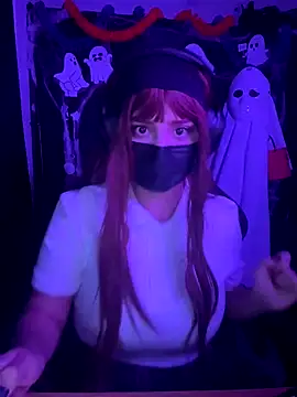 Snapshot of Anonnymsk chatting on 10.31.25 Anonnymsk online show from 10.31.25