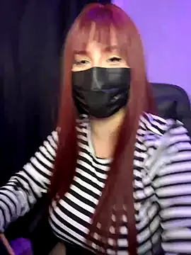 Snapshot of Anonnymsk chatting on 11.27.25 Anonnymsk online show from 11.27.25