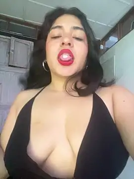 Snapshot of EmilyNoir1 chatting on 05.24.26 EmilyNoir1 online show from 05.24.26