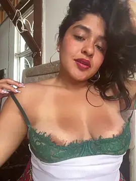 Snapshot of EmilyNoir1 chatting on 06.20.26 EmilyNoir1 online show from 06.20.26