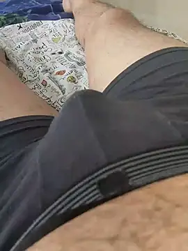 Snapshot of ScuffingBungalow chatting on 10.29.25 ScuffingBungalow online show from 10.29.25