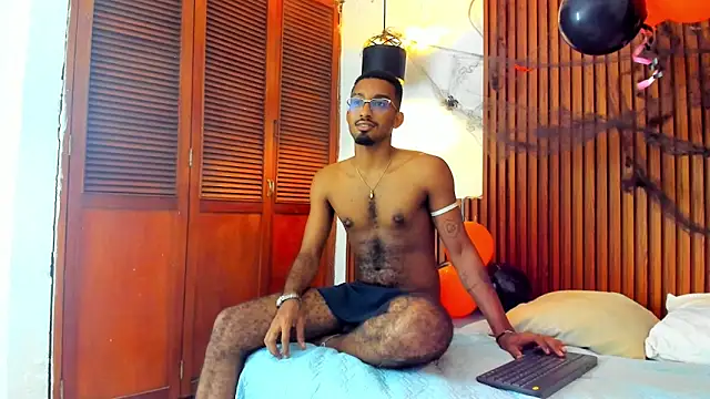 Darwin mayo online show from 10.31.25