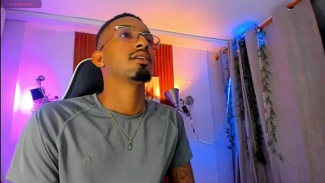 Darwin mayo online show from 01.09.26