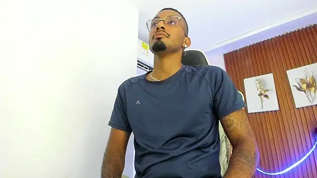 Darwin mayo online show from 04.23.26