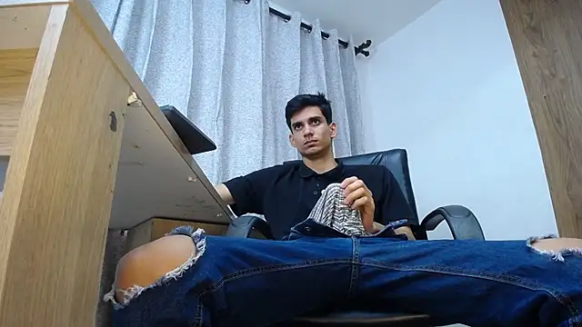 Sebalexis7 online show from 11.25.25