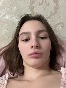 Snapshot of ZariaFlame chatting on 11.10.25 ZariaFlame online show from 11.10.25