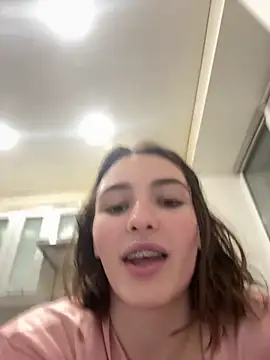 Snapshot of ZariaFlame chatting on 11.18.25 ZariaFlame online show from 11.18.25